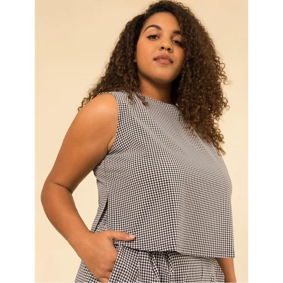 Wayre Shift & Snap Gingham Sleeveless No Iron Travel Cropped Tank Top Blouse - Picture 1 of 13
